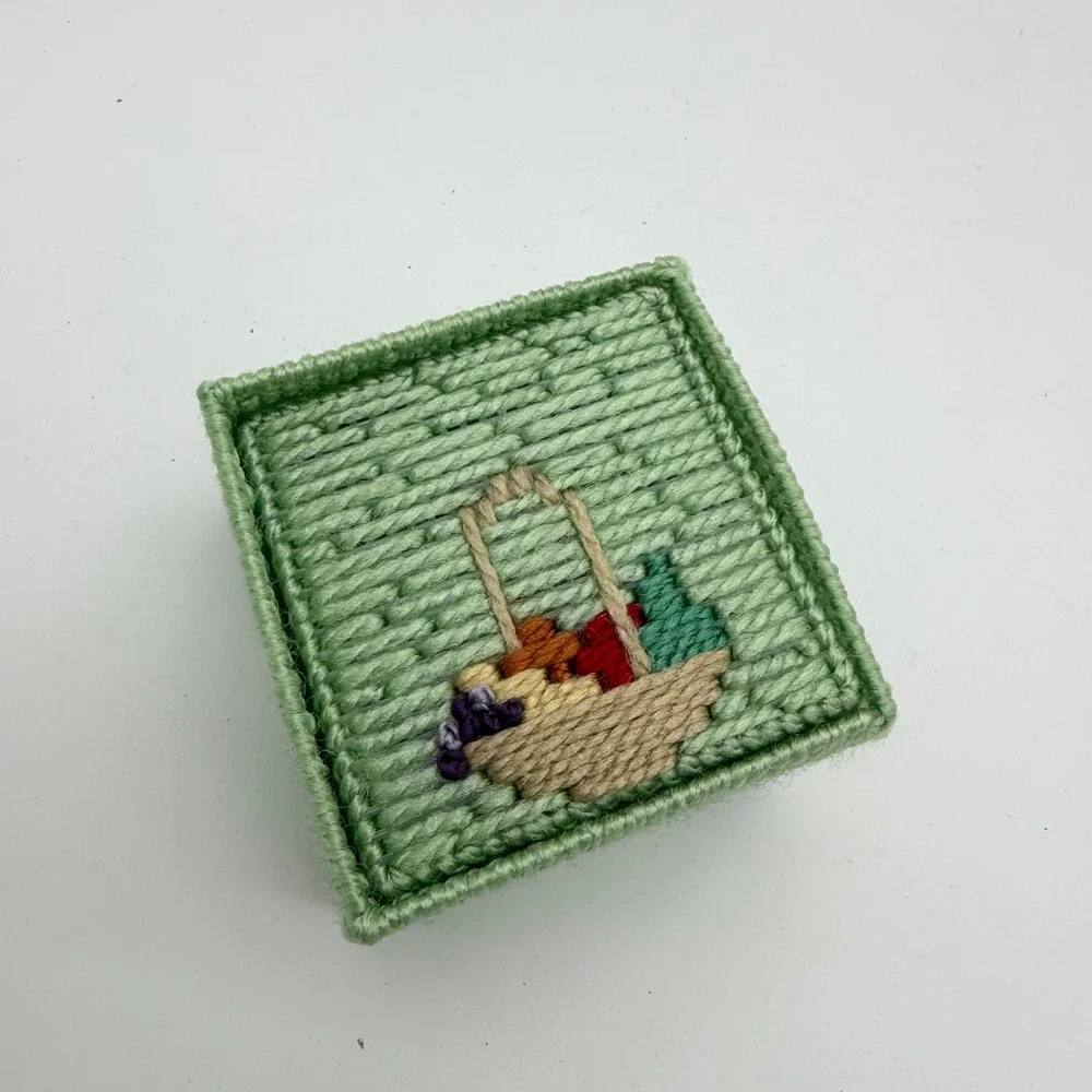 Handmade Needlepoint Coaster Set with Box‎ 8pc Mint Green Floral Vintage 4x4
